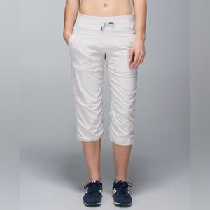 NWT Lululemon Studio Crop Pants Sz 4. LINED! DUNE (Beige, Tan)! NEW WITH TAGS!